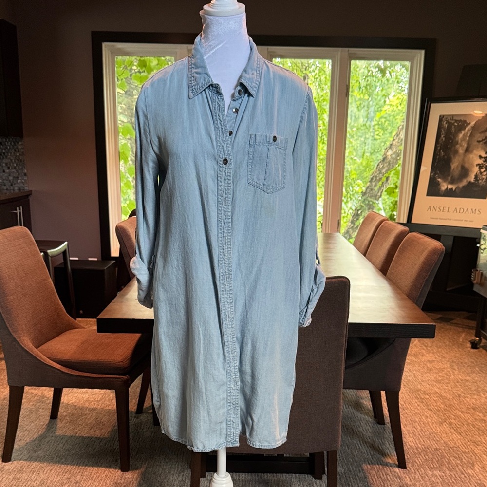 Banana Republic Light Blue Casual Button Down Shirt dress